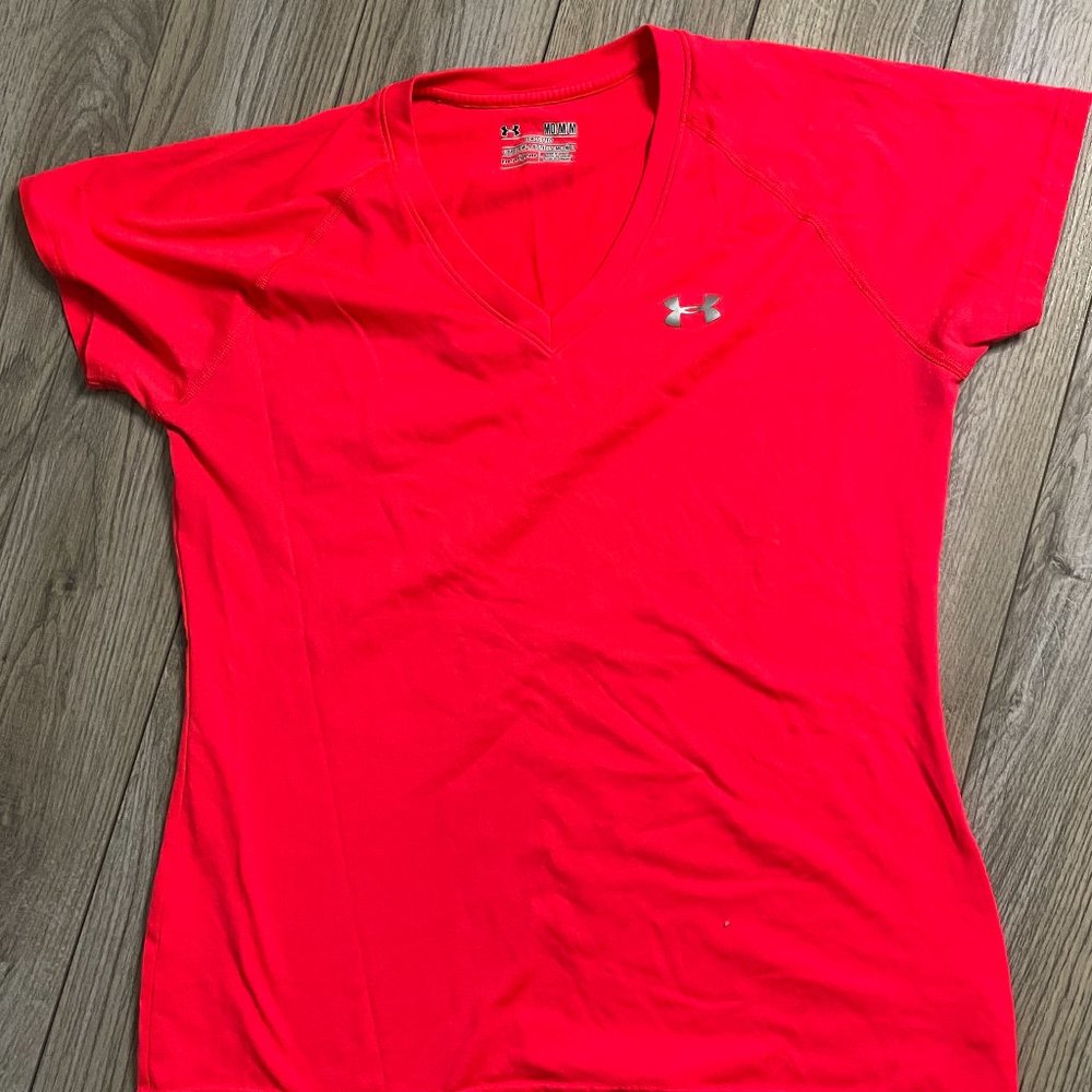 Under Armour Semi-Fitted Tee
